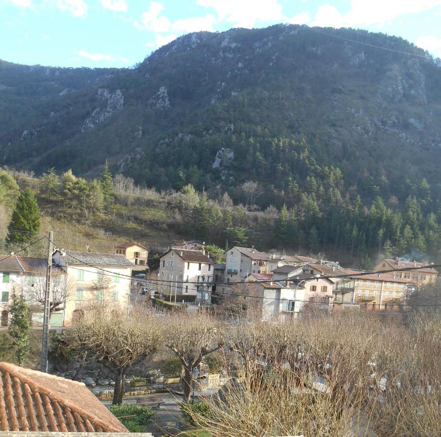 Studio Meuble Au Pied Du Mercantour Fontan ภายนอก รูปภาพ
